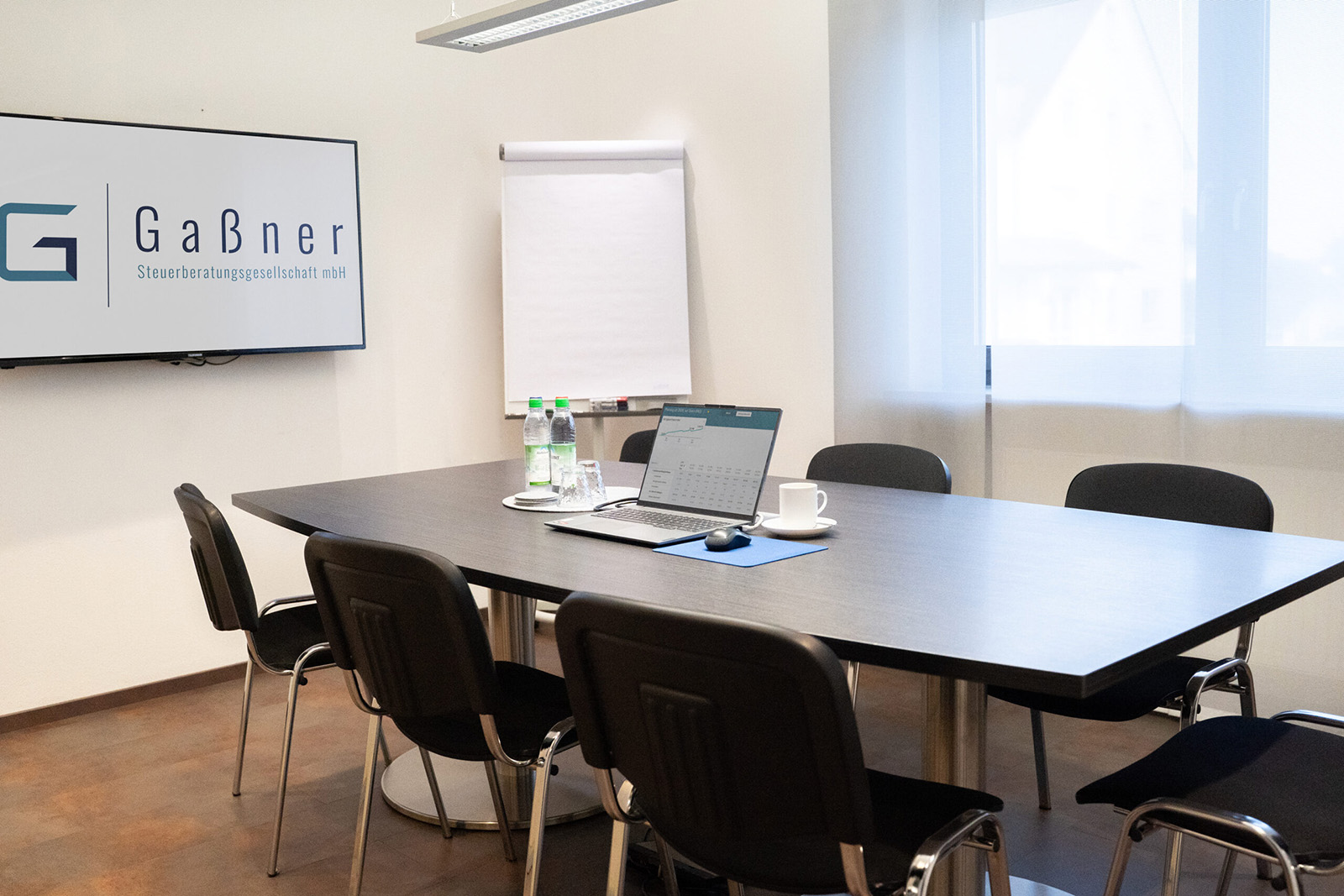 Besprechungsraum der Steuerkanzlei Gaßner.